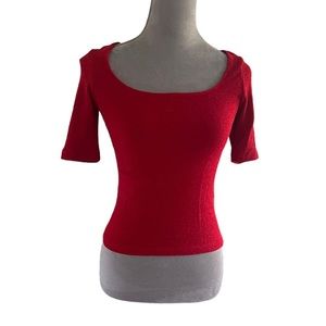 Matches red 3/4 sleeve top. Size M